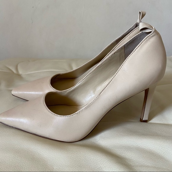 Vicente Camuto Sevilla point toe high heels size 7.5 - Picture 2 of 7